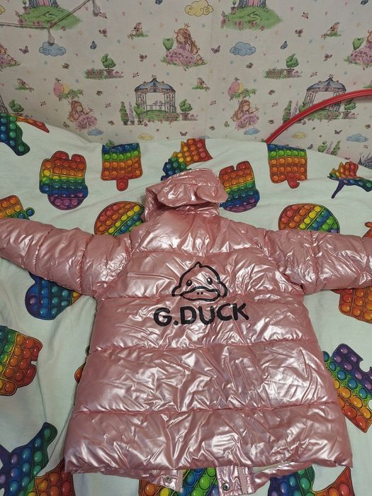 Продам детскую куртку