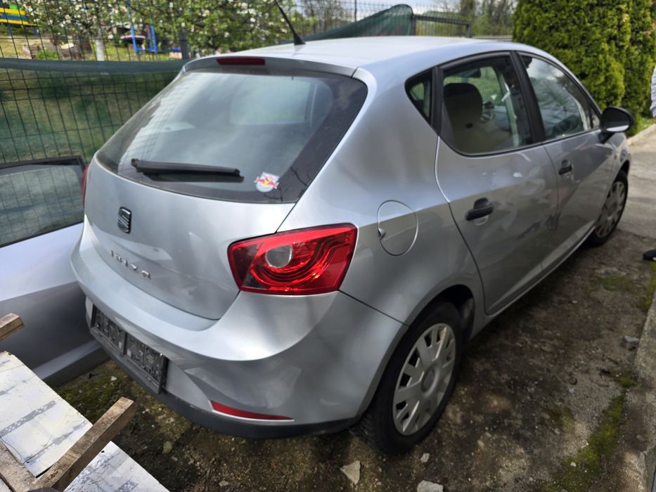 Dezmembrez seat ibiza 1.4 tdi 2010