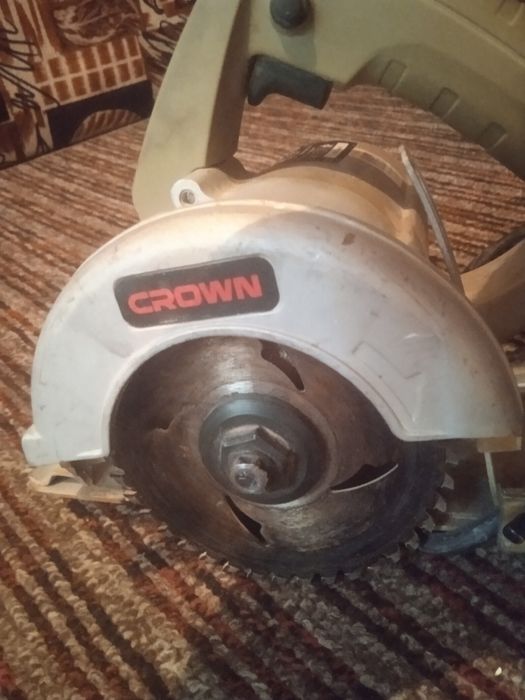 Продаю Пчелку Crown в хорошем состоянии
