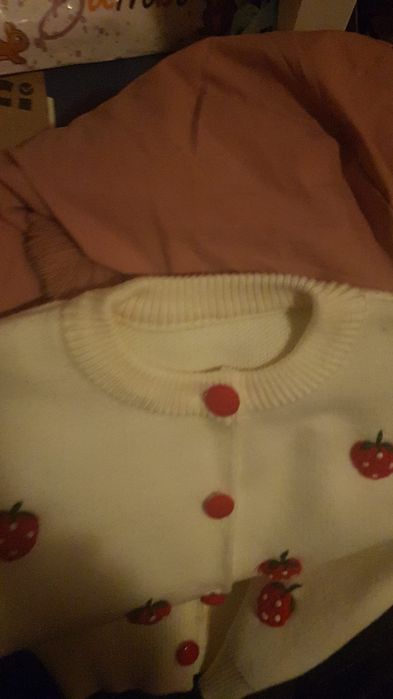 Vând lot haine fete 3 ani, in stare bună