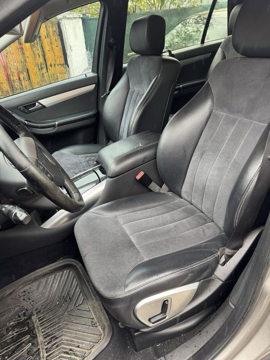 На Части Mercedes R350 W251 Long