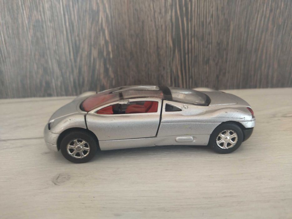 Метална количка AUDI Avus !!!