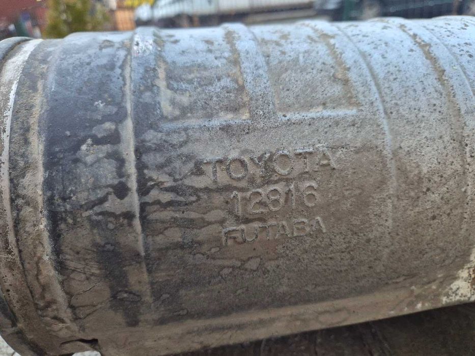 Оригинално гърне Toyota RAV4 (2000 - 2005)