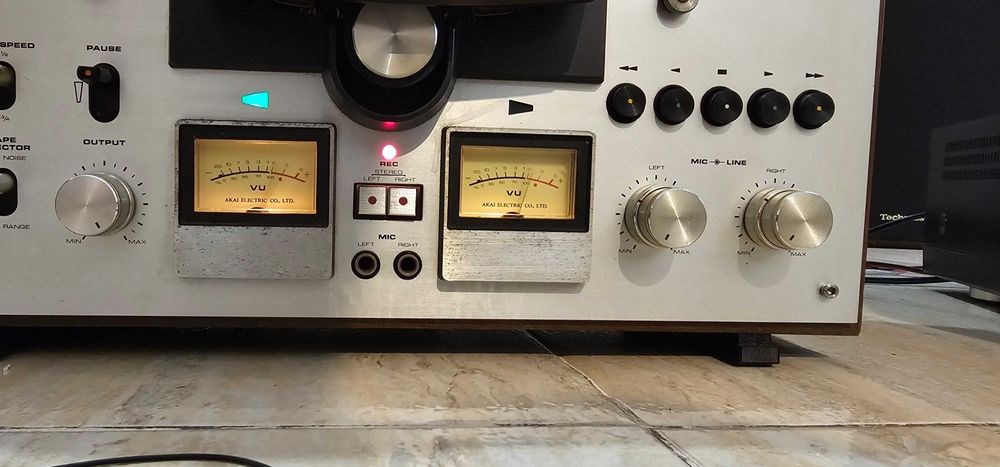 Magnetofon Akai GX-215 Autorevers sau Akai GX265D servisate test