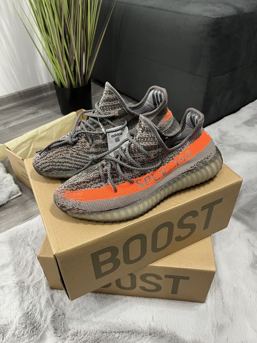 Yeezy 350 V2 Beluga