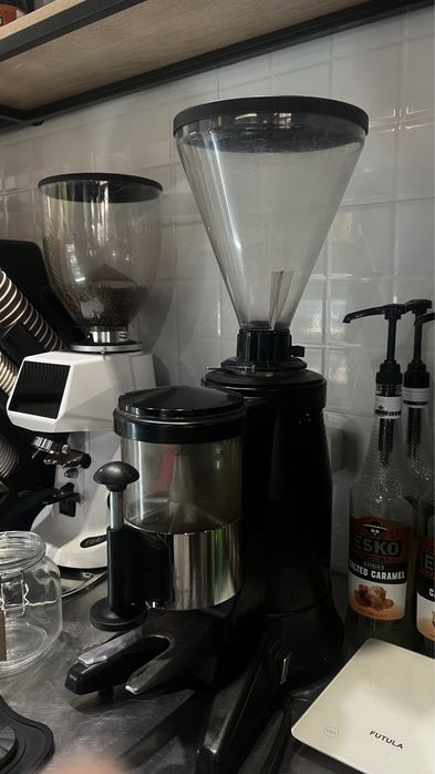 Продам кофемолку