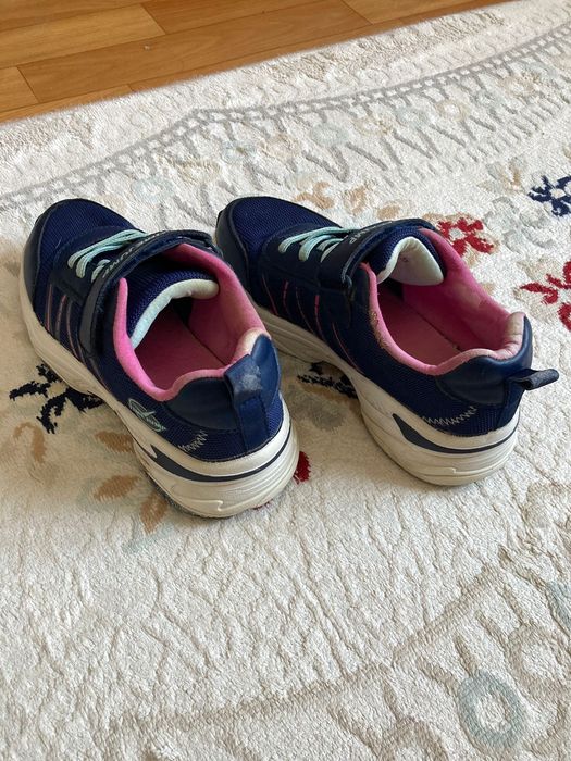 Кроссовка для девочек