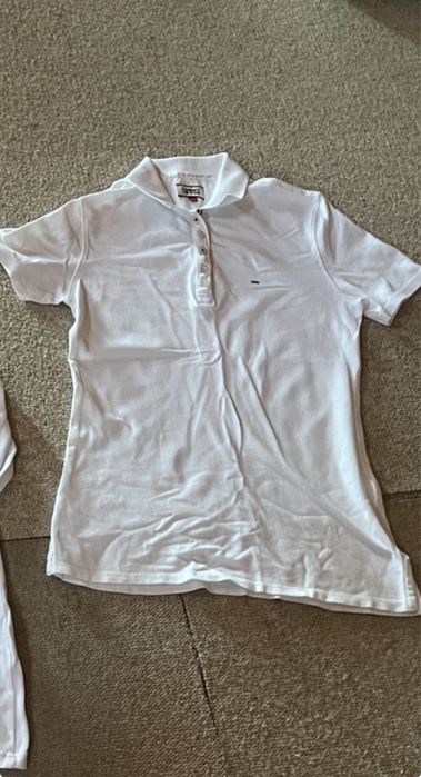 Vand tricouri Polo in stare foarte buna