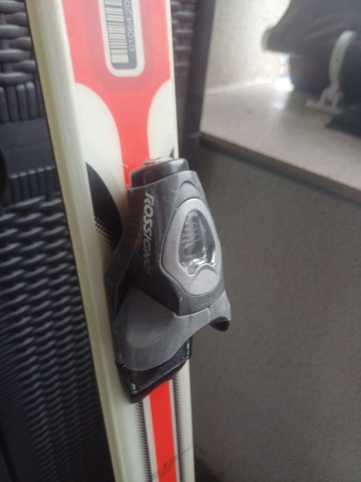 Schiuri alpine Rossignol Edge, lungime de 160 cm, bonus bețe!