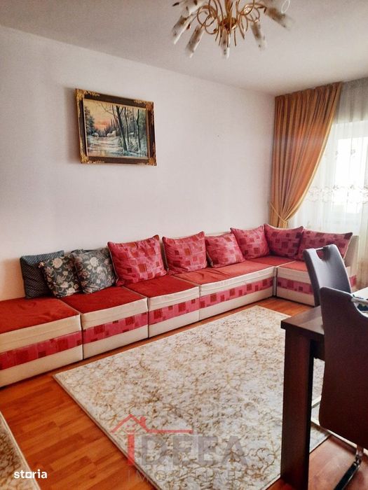 Apartament cu 3 camere, decomandat, zona 1 Mai