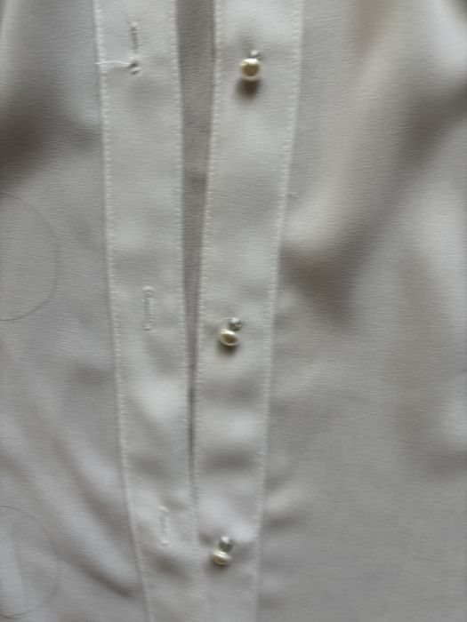 Camasa cu volanase si nasturi perle