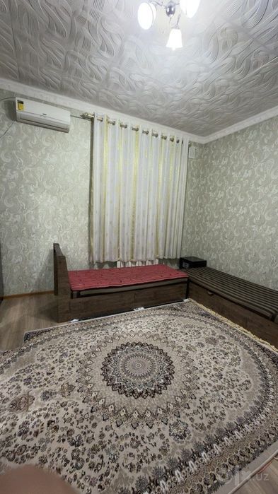 Arenda uchastka Bektemir prakratura yonida 6 xona