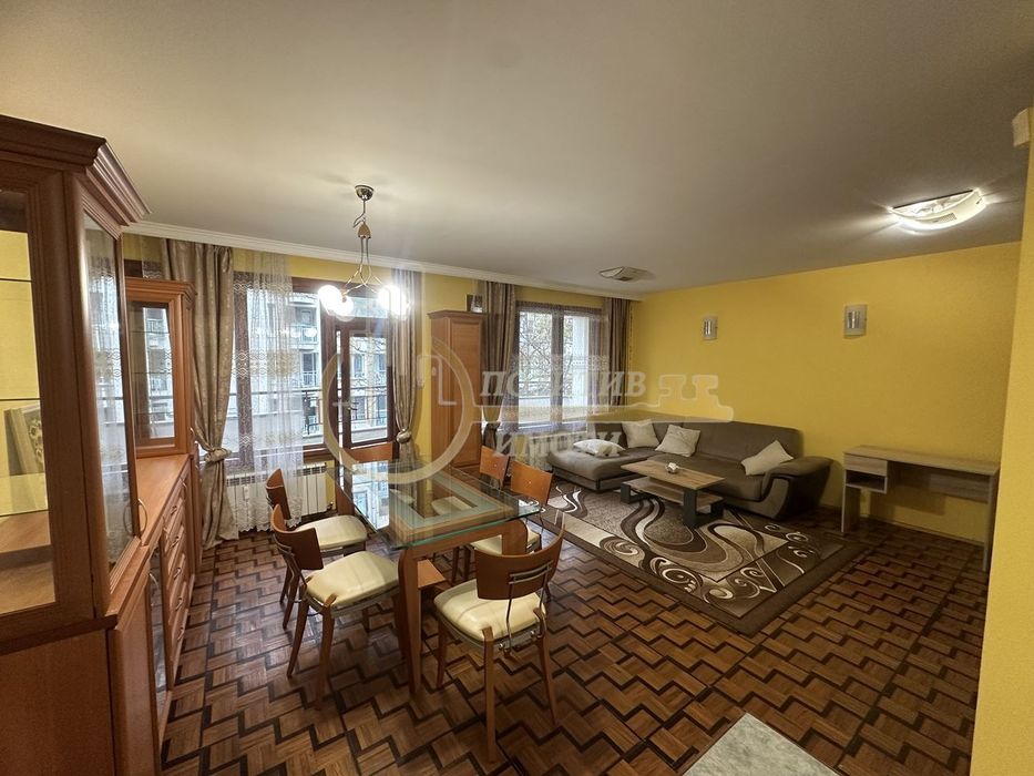 Дава се под наем Тристаен апартамент в София, Оборище - 120 кв.м за 800 € - Снимка #3