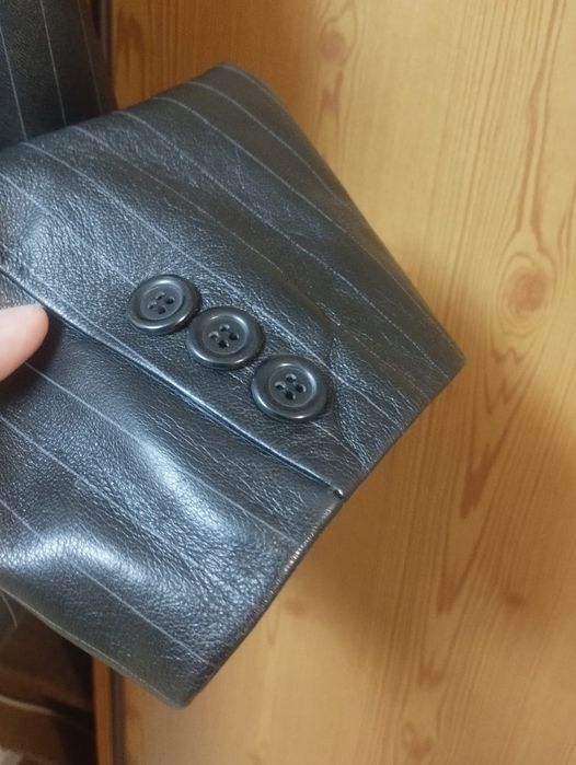 Костюм кожаный.                 .