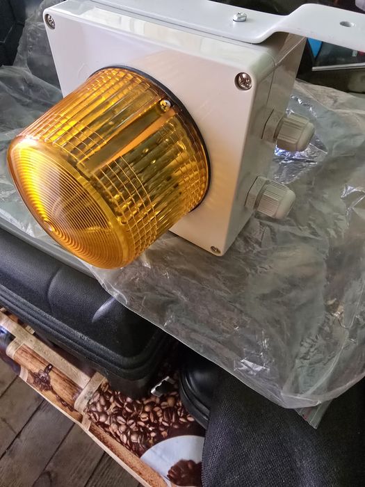 Vând alarma poartă