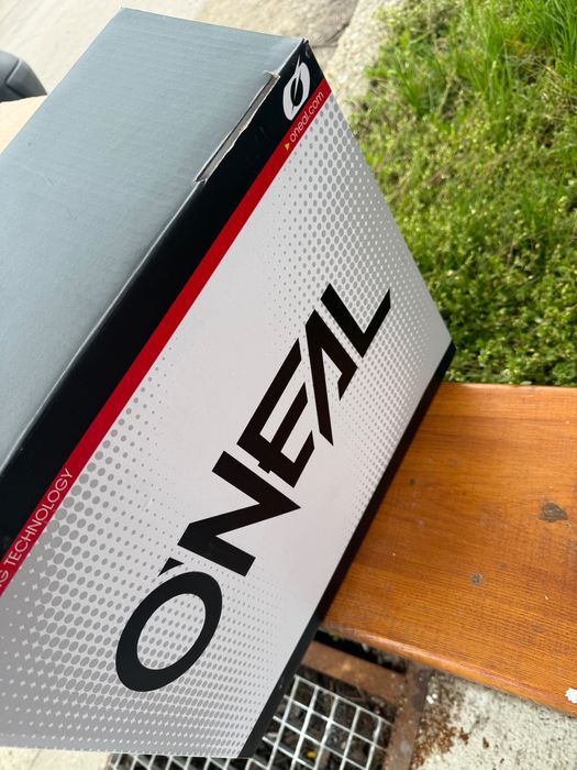 Каска на кросов мотор Oneal