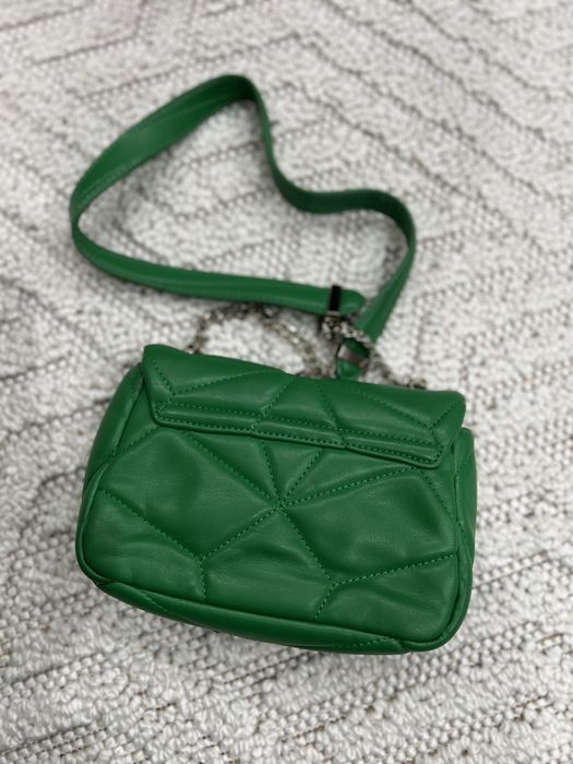 Дамски чанти - различни.