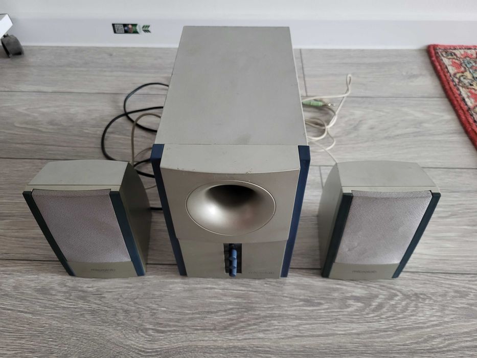 Сабвуфер Microlab с колонками