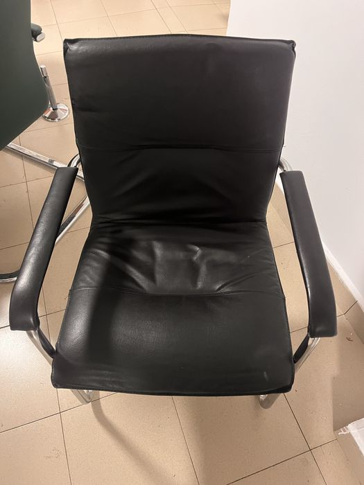 Луксозно офис обзавеждане- само лично предаване