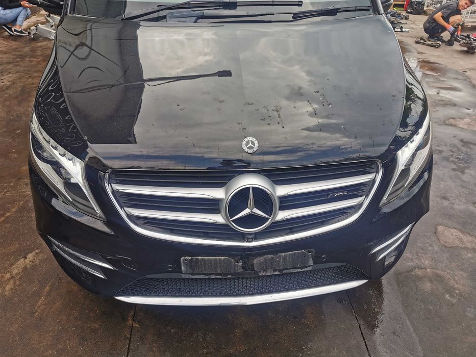 Dezmembrez mercedes v class w447 AMG /v250 euro 6/bara fata w447/stop/