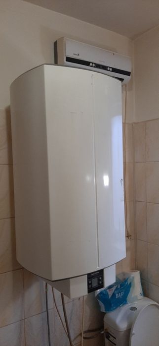 Vând Boiler 80 l STIEBEL  ELTRON