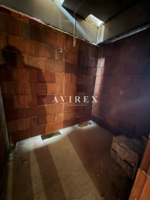 Тристаен апартамент в кв. Христо Смирненски срещу УМБАЛ Пълмед