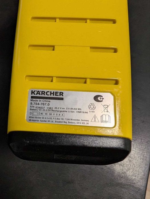 Karcher VC 6 - aspirator fara fir. Utilizat, stare buna
