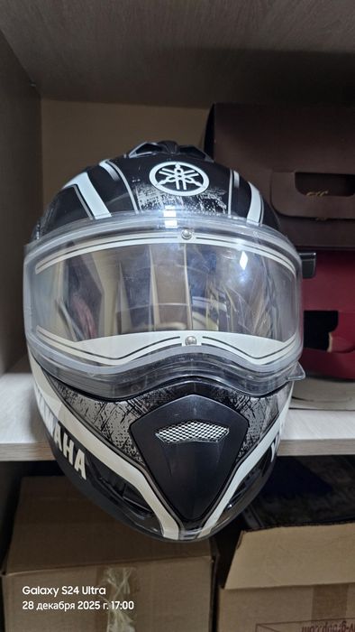 Шлем для снегохода Yamaha