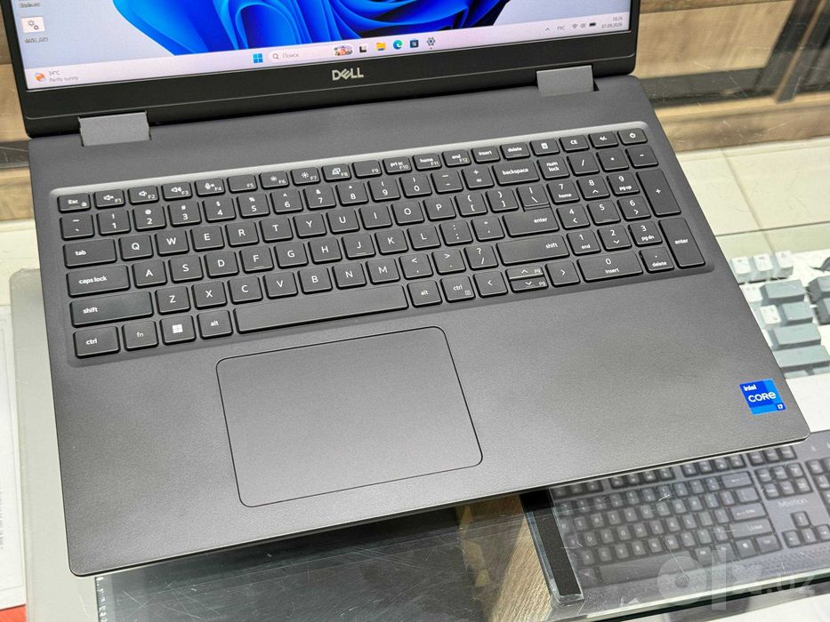 DELL Precision 7670 Core i7-12850HX ram 32  ssd 512 RTX A1000 4Gb