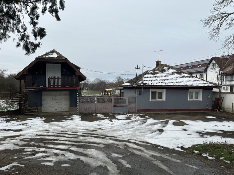 Casa , spatiu comercial , teren 2670m 2