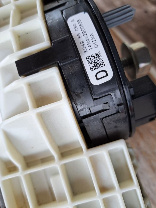 Лентов кабел Мазда 2015