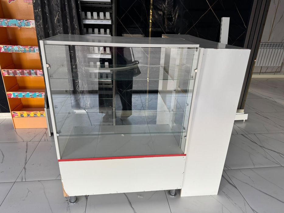Полки и стилажи для магазинов