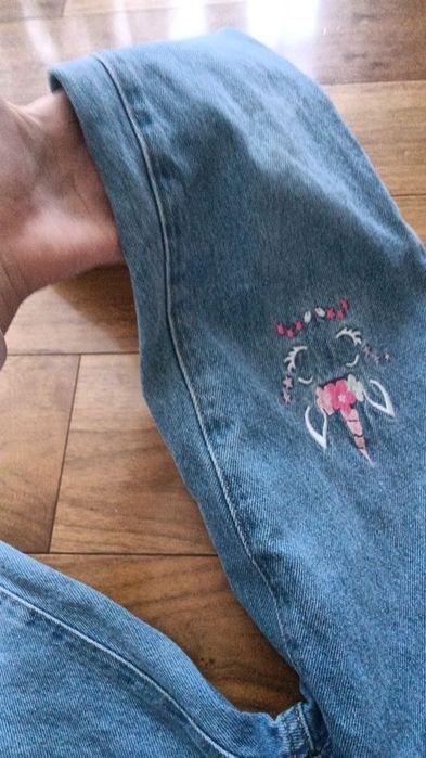 Джинсы на девочку