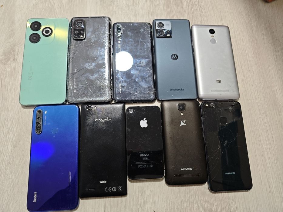 Vând telefoane nefuncționale