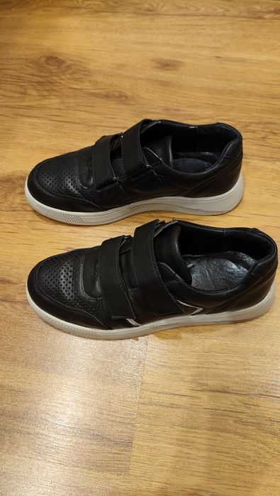 Кроссовки подростковые 38 размер