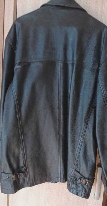 Geaca  barbatesca de piele facuta la comanda marime xxl 52-54