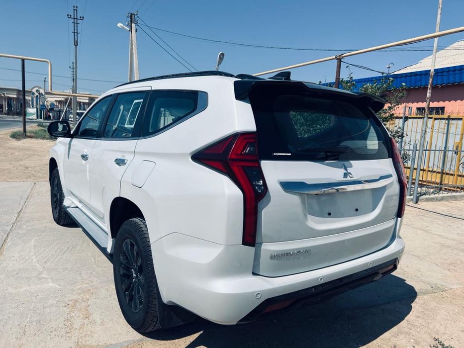 Mitsubishi Montero Sport 2022