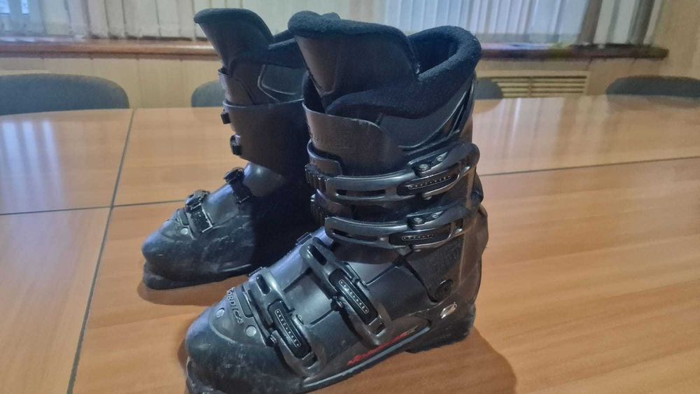 Горнолыжные ботинки 41