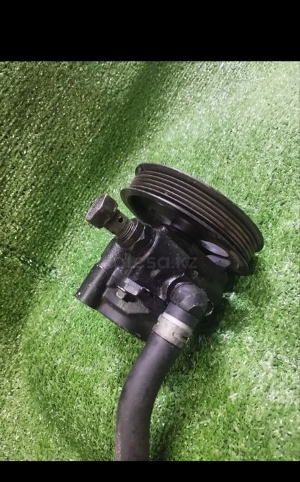Гур насос 2uz Land cruiser