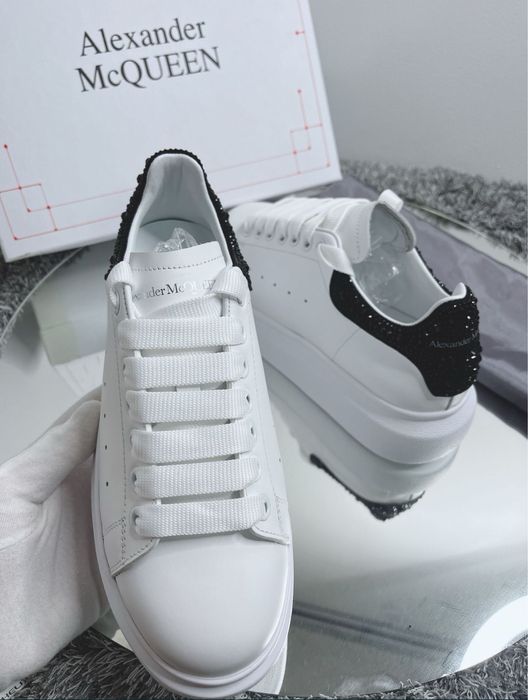 Alexander McQueen Crystals adidasi cu pietricele piele albi-negri