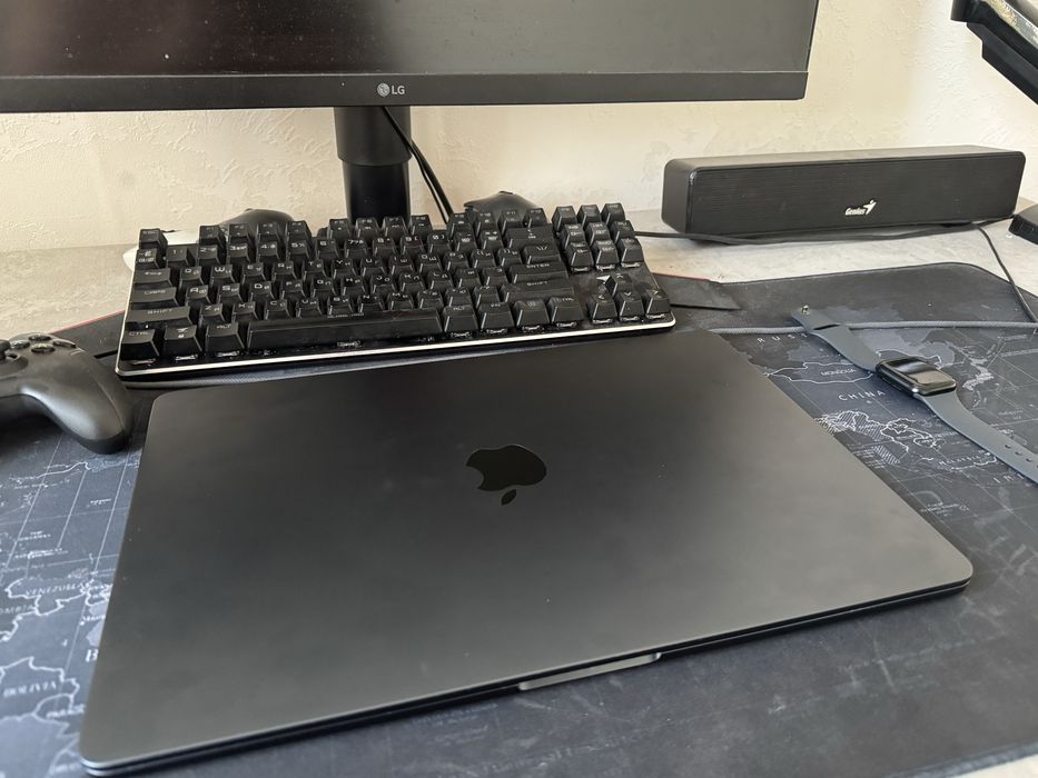 Продам MacBook Air 15″ M2