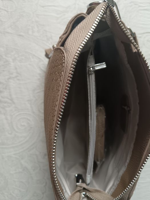 Дамска чанта от естествена кожа