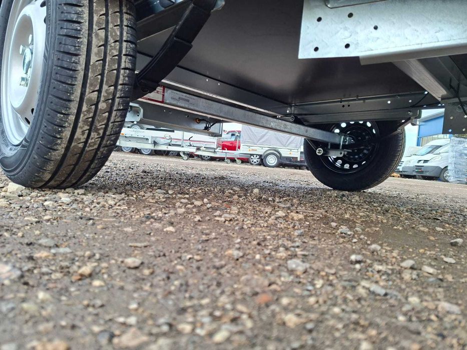 НОВО ремарке с ресьори и амортисьори