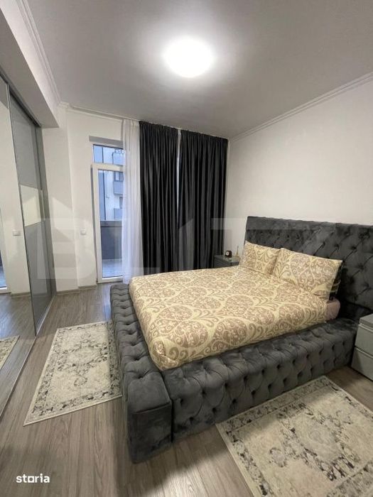 Apartament 3 camere, 2 bai, 64 mp, 2 parcari, intermediar, zona Terra