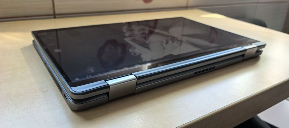 Laptop Dell 7320__2 in 1 Touch_i5-1145G7_16GB LPDDR4X_512GB SSD_ca NOU