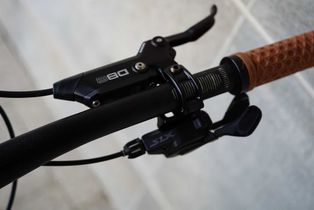 2021 COMMENCAL Meta AM 29 170mm. OHLINS