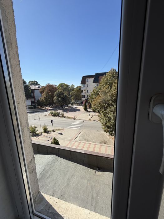 Apartament 3 camere de vânzare, 70,5 mp