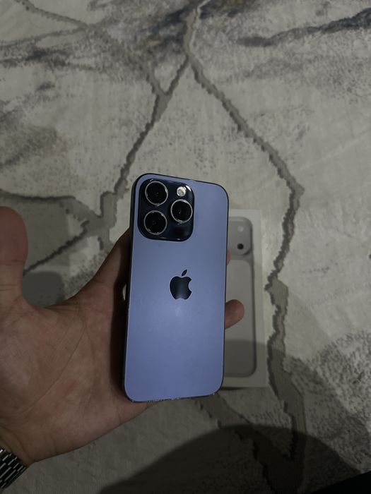 Iphane 15 pro синий