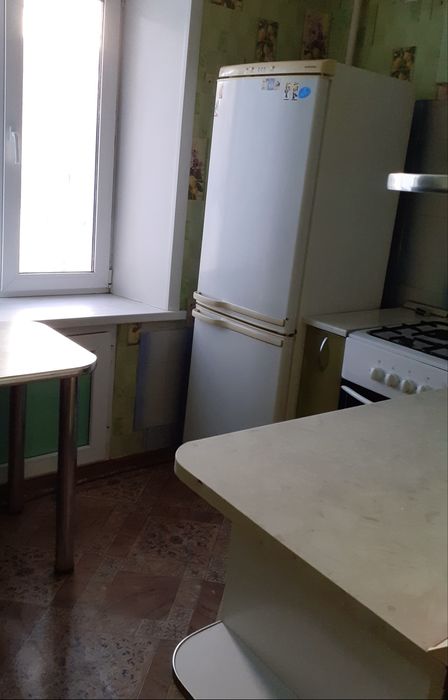 Сдам 2х комнатную в 16 мкр.