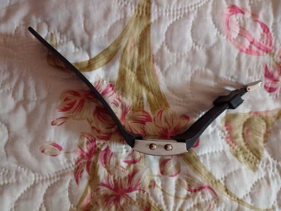 LED часовник и ICE часовник в отлично състояние на ниска цена